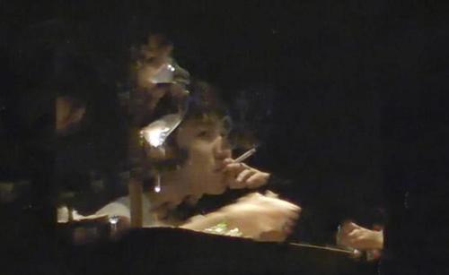 现在的王源到底有多可怕 王源的真实黑历史被扒抽烟开黄腔纹身