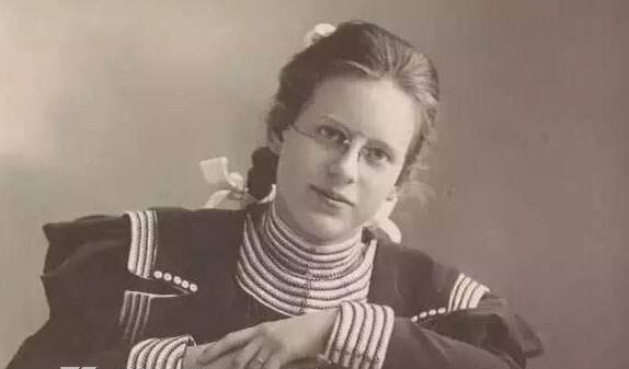年轻时的胡适图片 那么多的女人都喜欢他