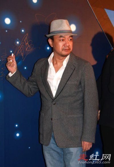 董勇现任老婆叫什么 第二次婚姻新娘是郑佳艳