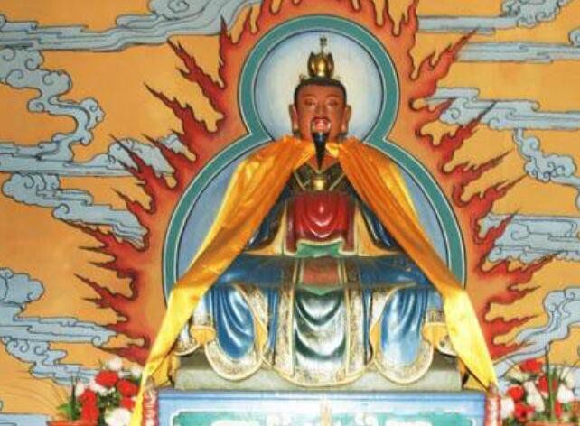 鸿钧老祖的来历 是什么级别的神仙之上还有谁