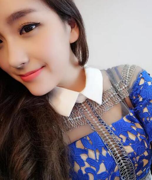 rita解说镂空衣服 rita直播的时候，就是老司机带颜色的女主播