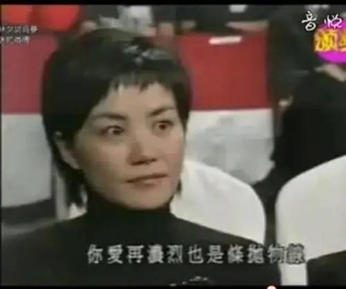 周星驰和张柏芝结婚是不是真的 张柏芝的三胎不是周星驰的