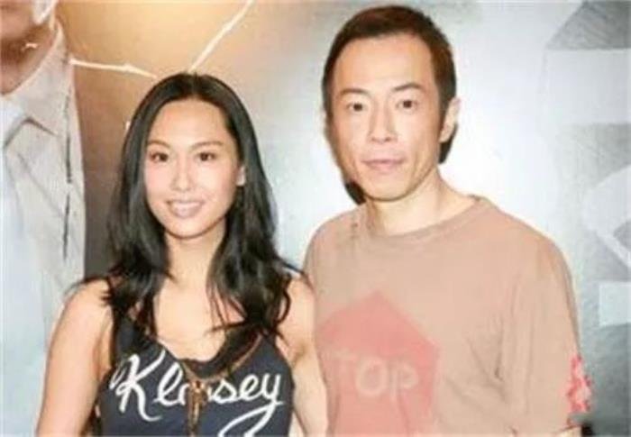 周星驰和张柏芝结婚是不是真的 张柏芝的三胎不是周星驰的