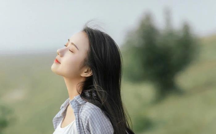 周星驰和张柏芝结婚是不是真的 张柏芝的三胎不是周星驰的