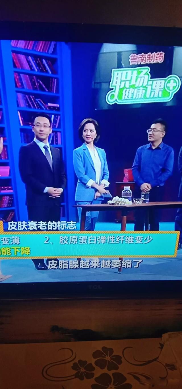 罗曼罗兰世界上只有一种英雄主义 那么真相是什么
