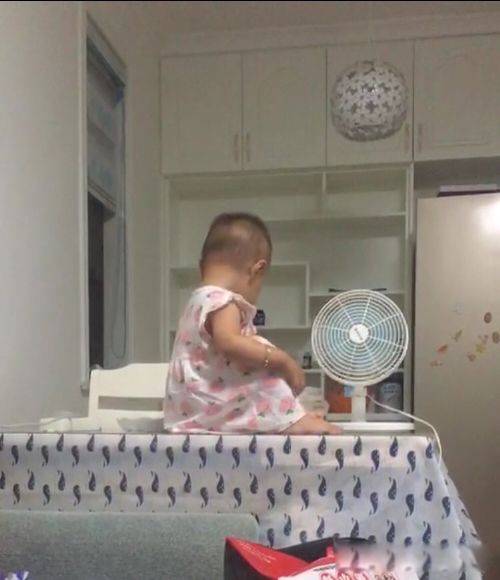 丧偶式育儿什么意思 指家庭教育中一方的显著缺失