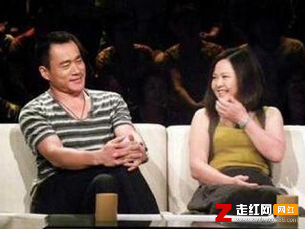 丁海峰老婆是谁，丁海峰唐歌携手二十多年恩爱依旧