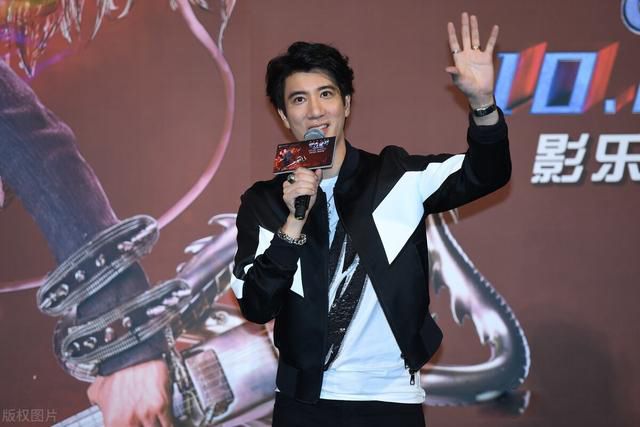 王力宏出什么事了 离婚时让前妻净身出户做得太过分了