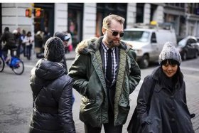 有毛领的派克大衣怎么搭配 型格与温暖兼而得之