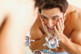 男士日常护肤步骤 改善粗糙肌肤的2点建议